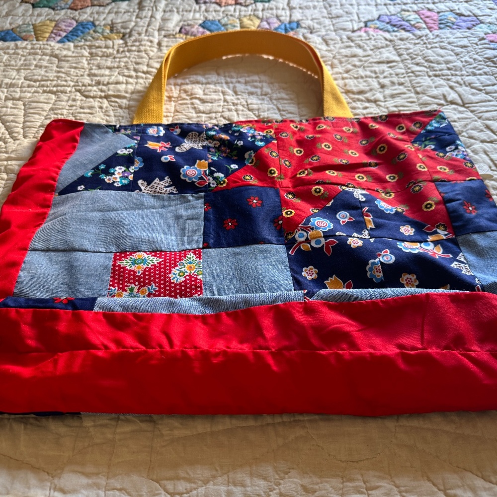 Handmade Vintage Patchwork Tote Bag 21"x17" Muslin Lined - Sew Loved 🧵🪡 - Picture 8 of 13